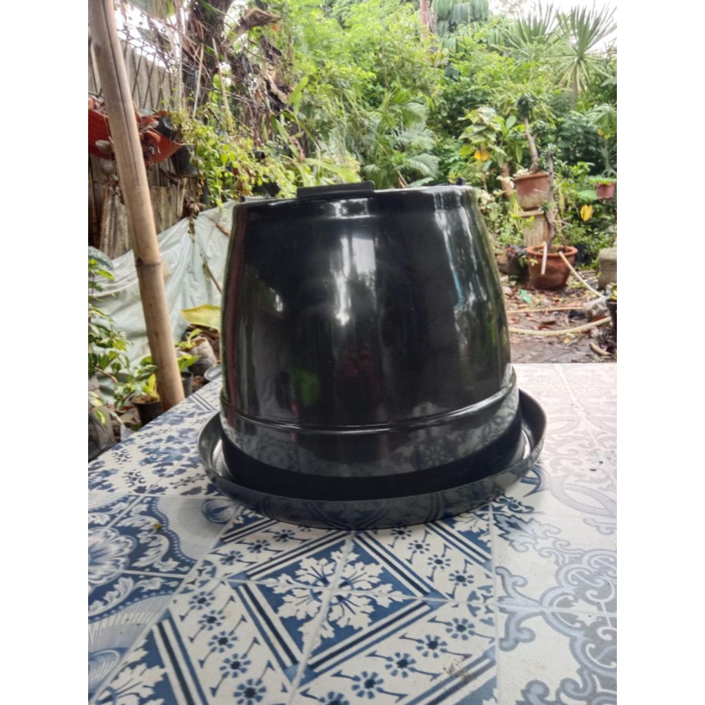DIJUAL POT HITAM 35CM