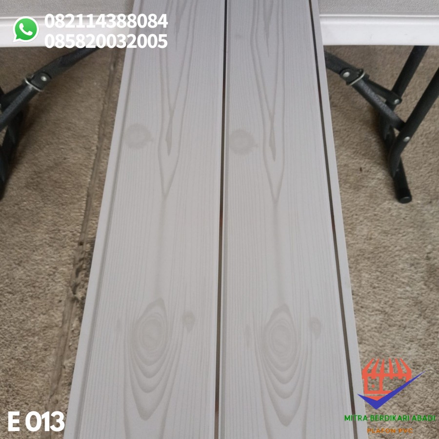 Plafon PVC Motif Kayu Putih Nat High Quality