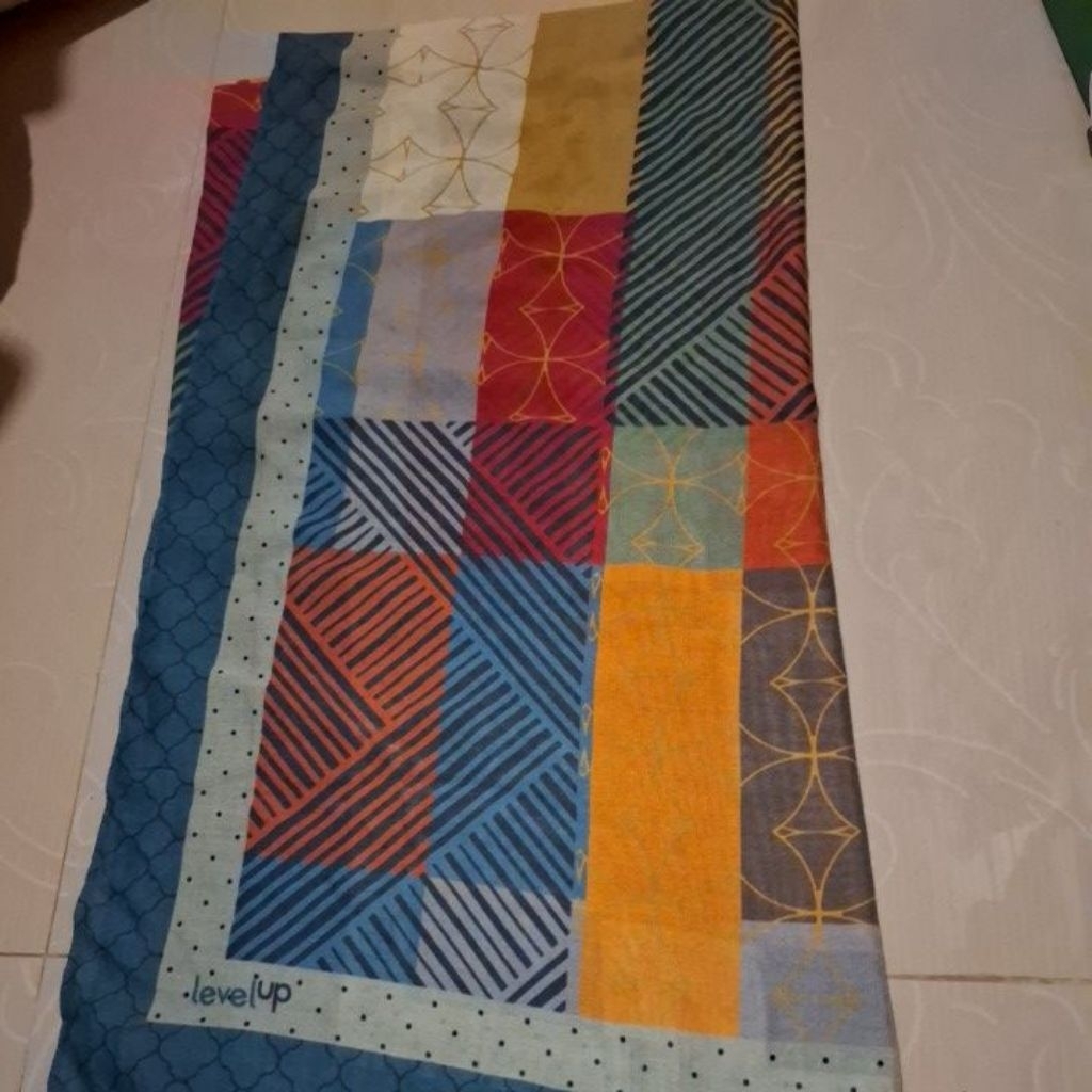 Preloved Hijab segiempat Level up (tanpa defect)