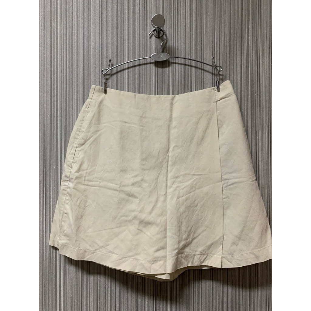 Preloved UNIQLO Skort