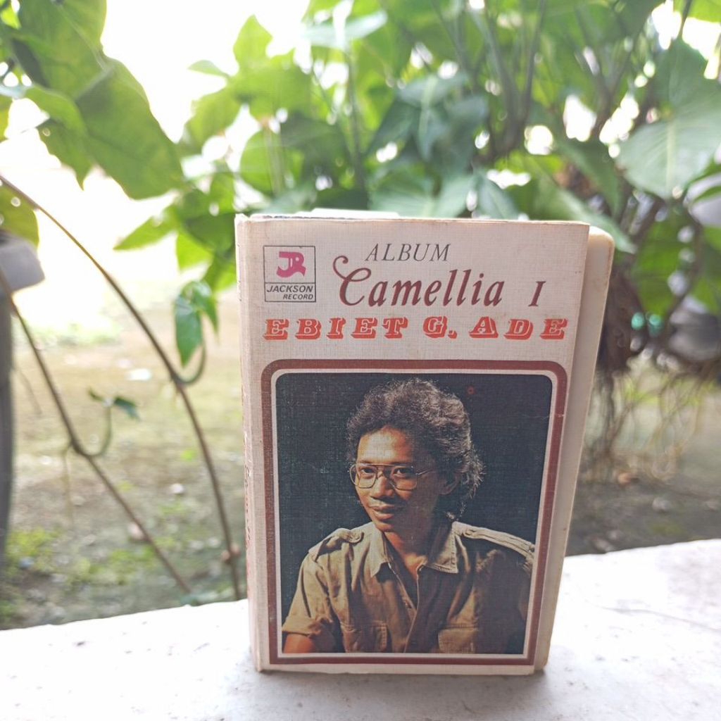 kaset original ebiet g ade camelia 1