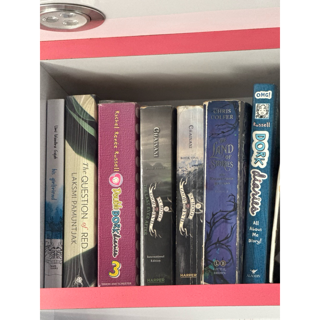 PRELOVED International Novels - Land of Stories, The School of Good and Evil, Monster High, Geronimo