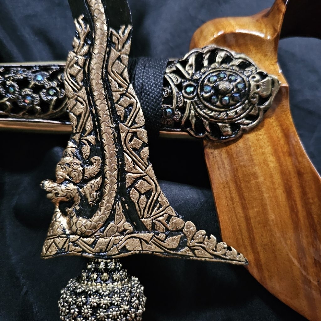 Keris Nogo Sosro X Luk 13 Kinatah Sepuh Emas  Pamor Kelengan