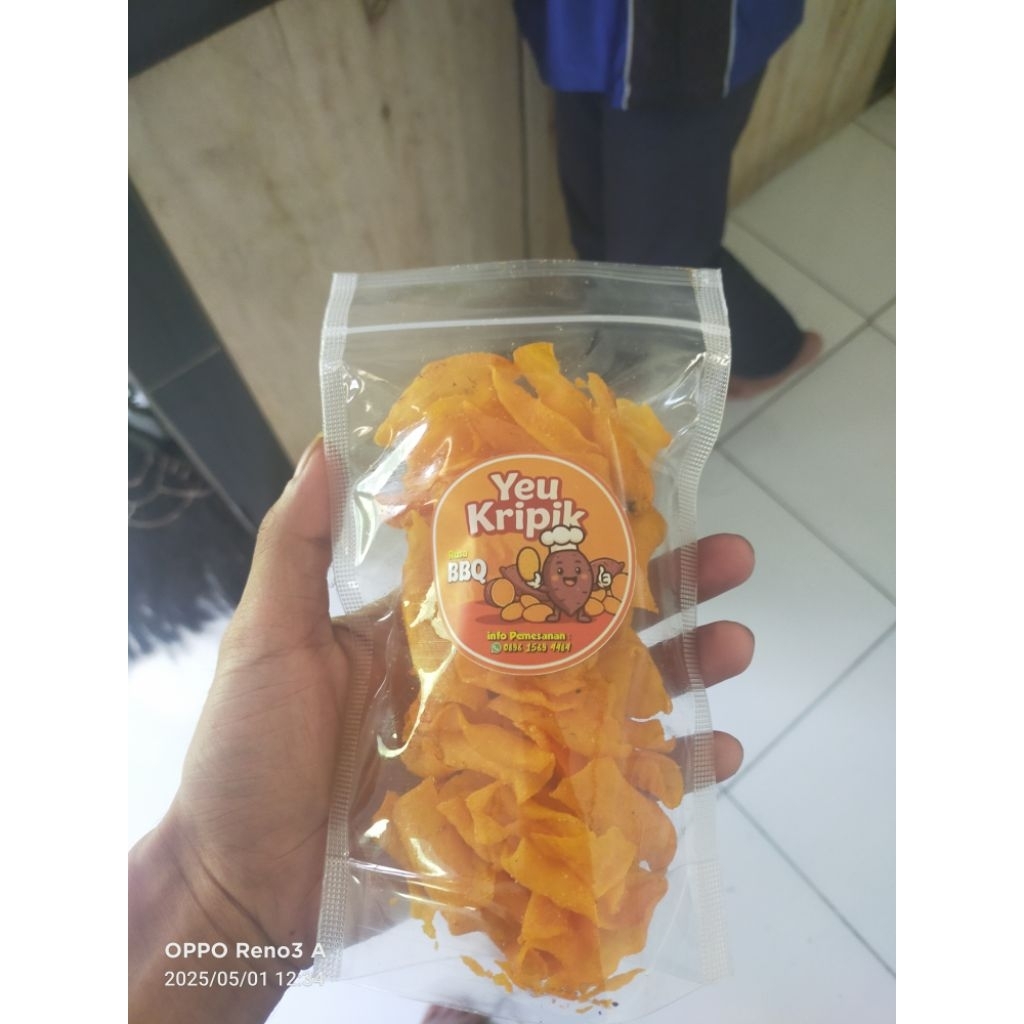 

kripik singkong rasa balado pedas