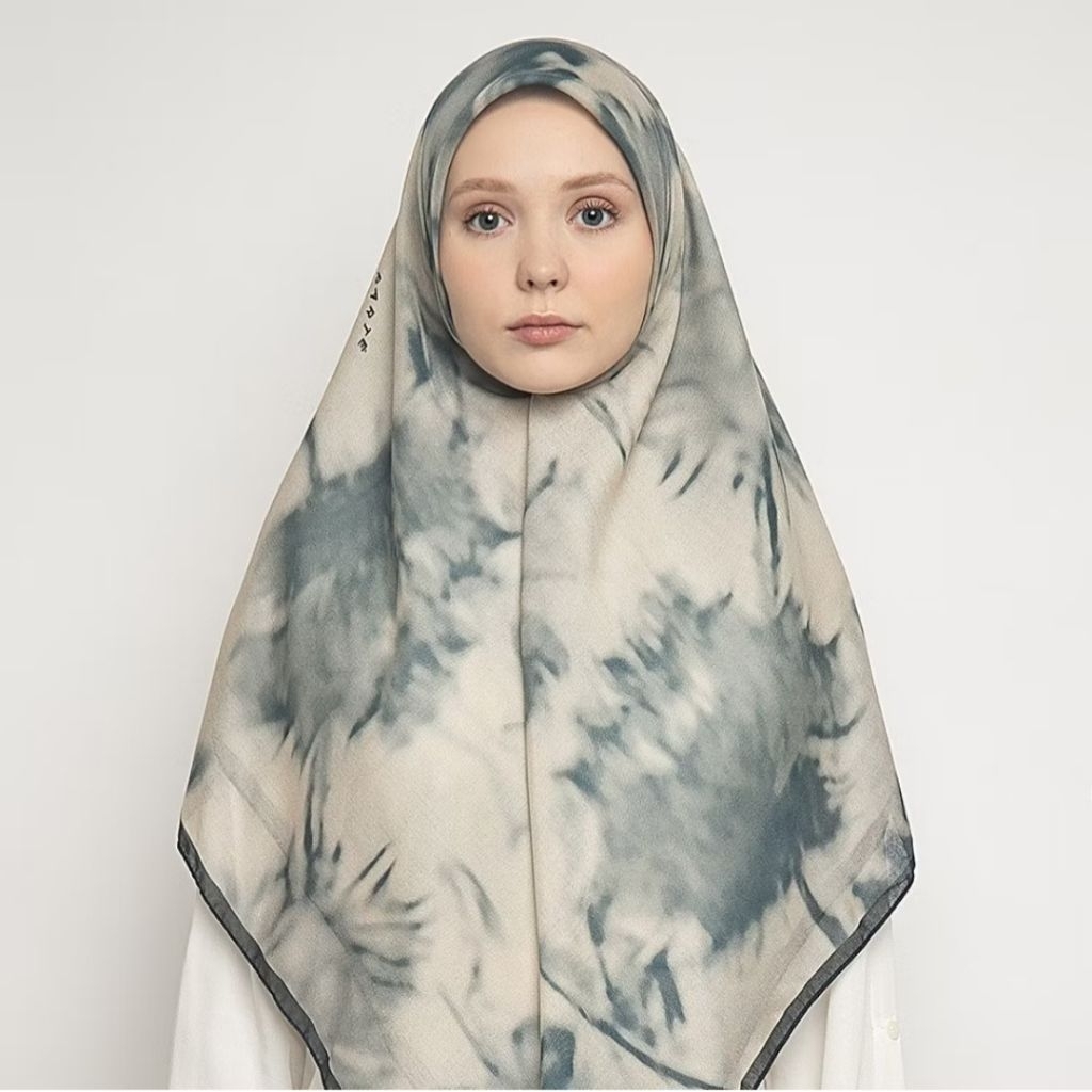 [READY STOCK] PARTE x NABILA HATIFA - 1990 SCARF PRIMROSE MIDNIGHT PAVLOVA OPERA BROWN BLACK CAVIAR 