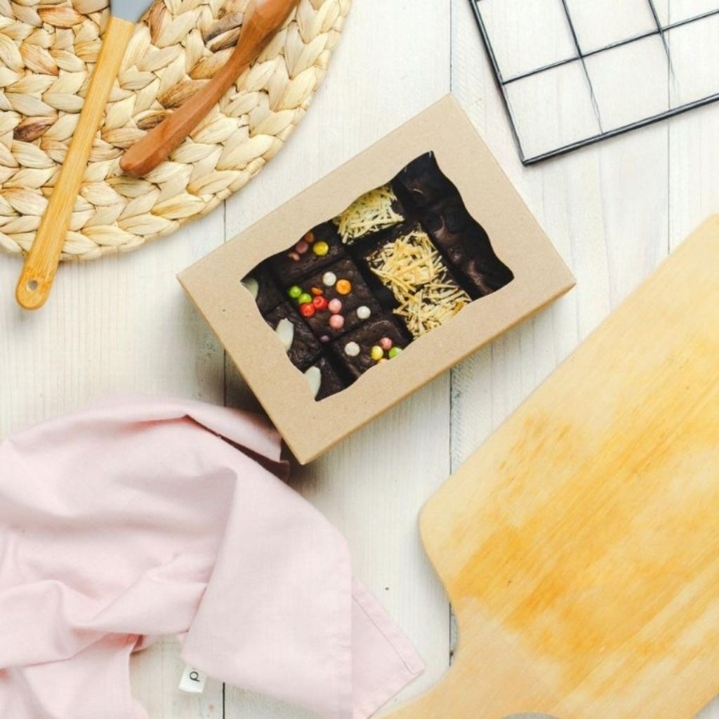 

BOX BROWNIES 16 - Dus kue box cake brownies kotak packaging hampers dus laminasi window 16x11x5 cm