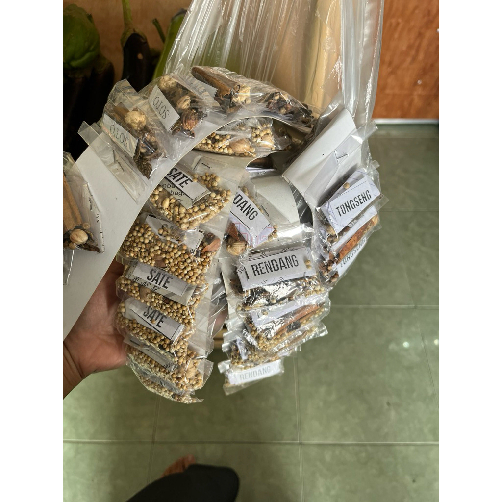

Aneka bumbu kering 2000an