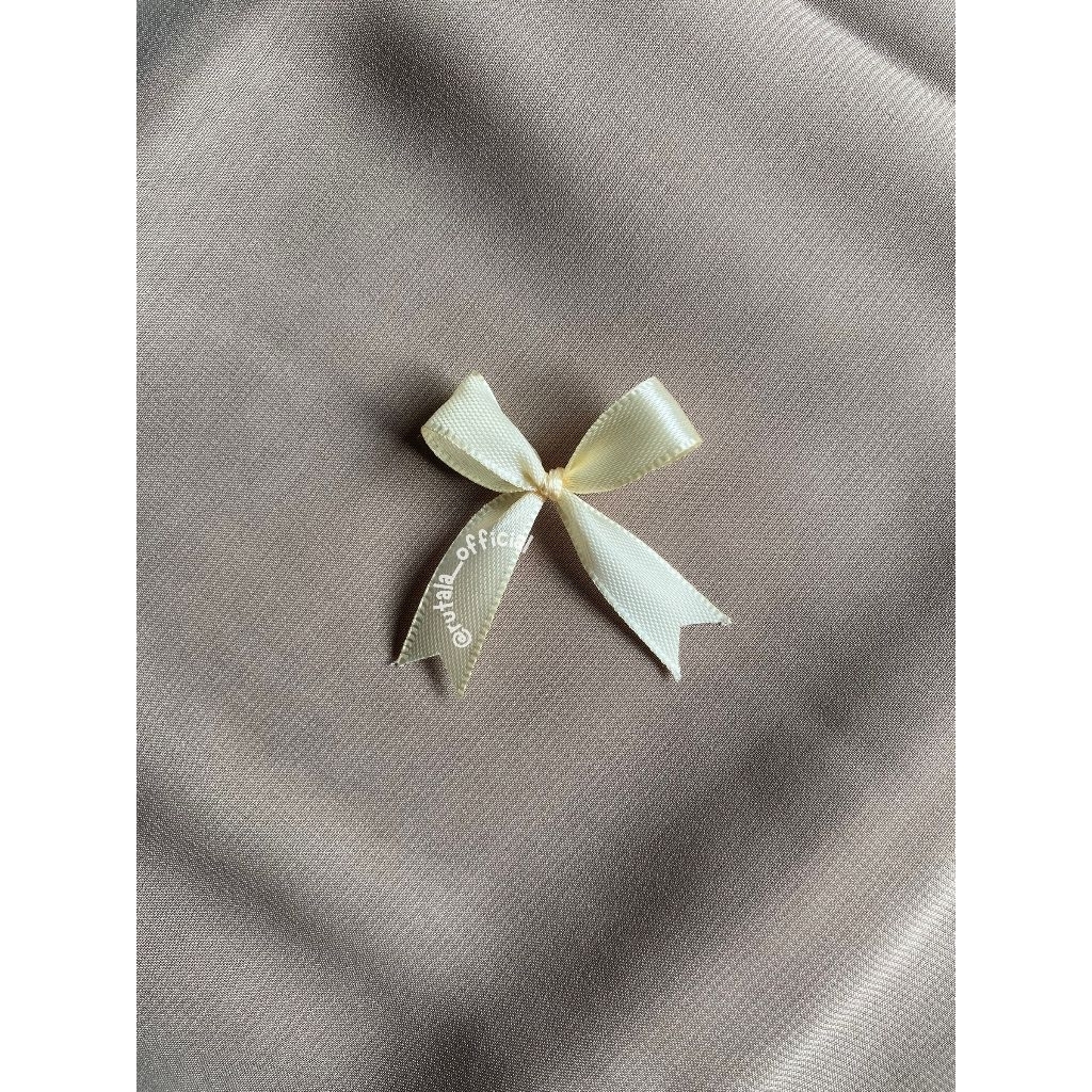 

Pita Souvenir Pita Kado Pita Jadi Pita Tempel