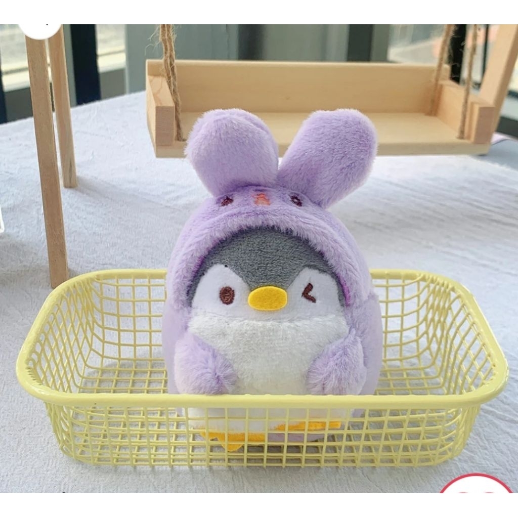 Gantungan Kunci Boneka Penguin Kostum Kelinci Lucu Bulu Halus
