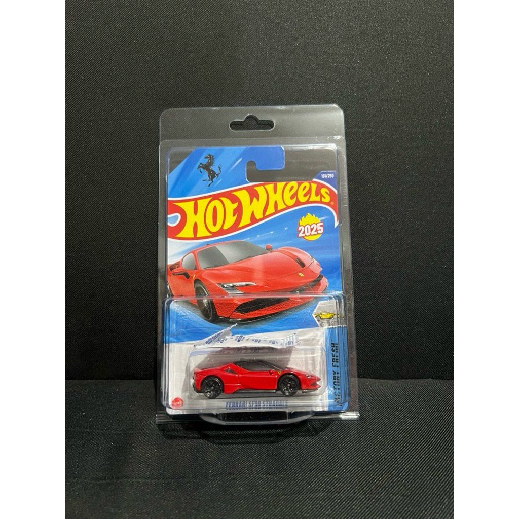 Hot Wheels Ferrari F90 Stradale (SEALED FREE PROTECTOR)