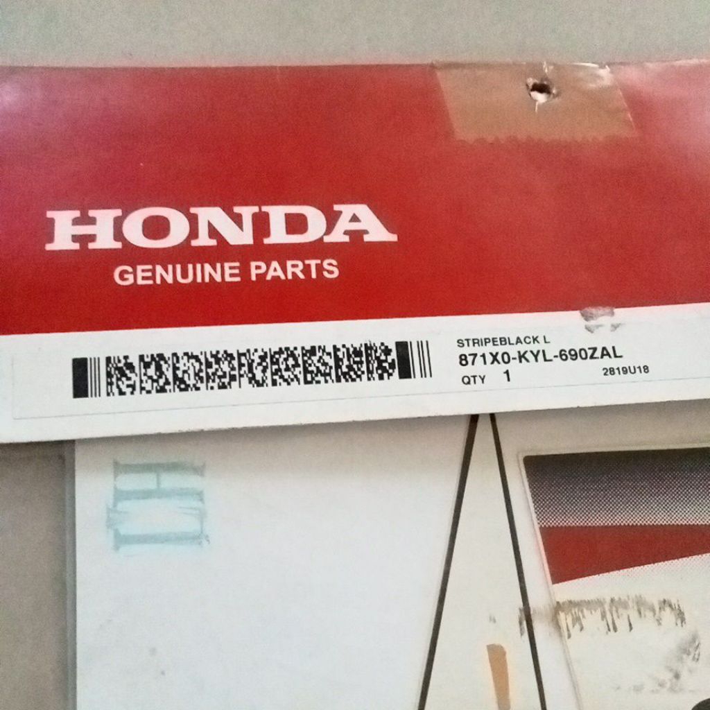 871X0KYL690ZAL – STRIPE BLACK L, STIKER BODI SET KIRI HITAM SUPRA X 125 ORI AHM