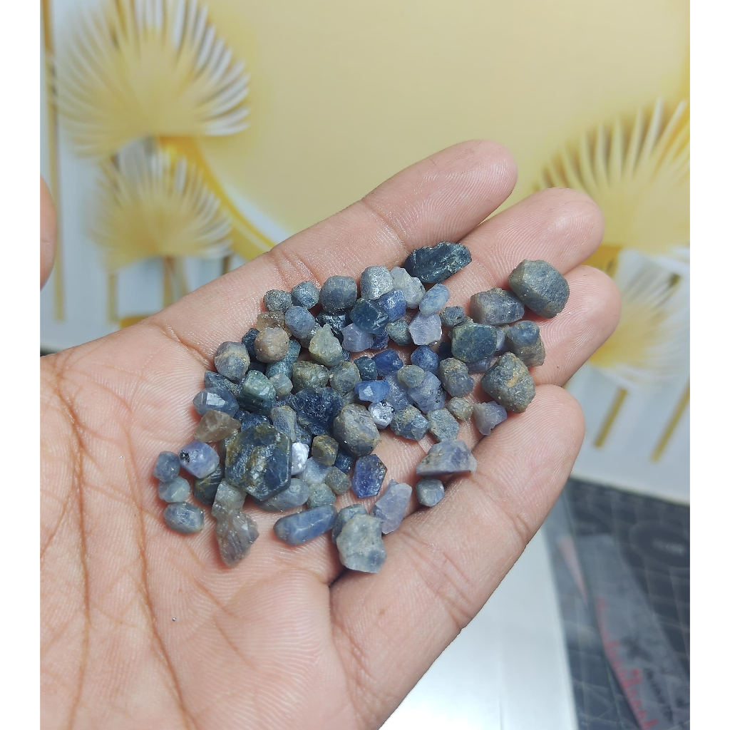 Natural Blue Sapphire rough (8)