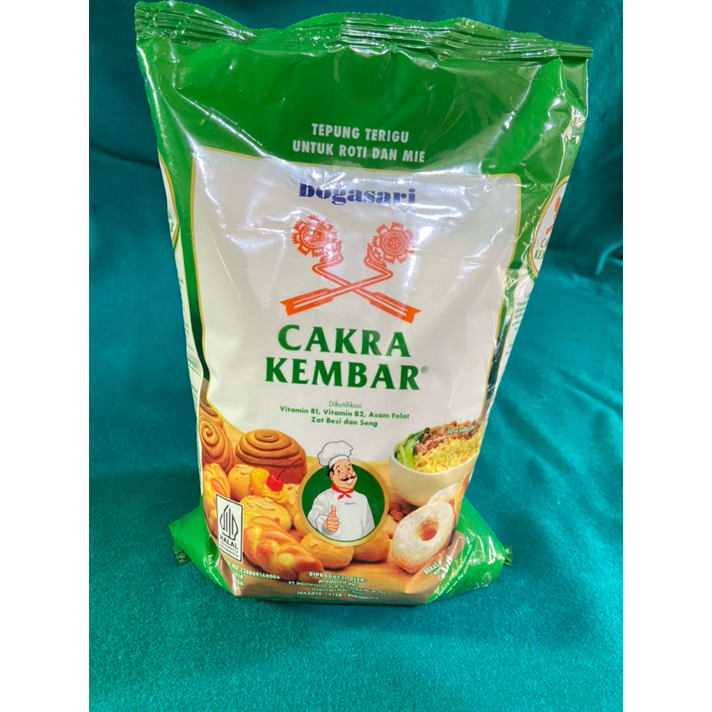 

Tepung Terigu Cakra kembar 1 kg