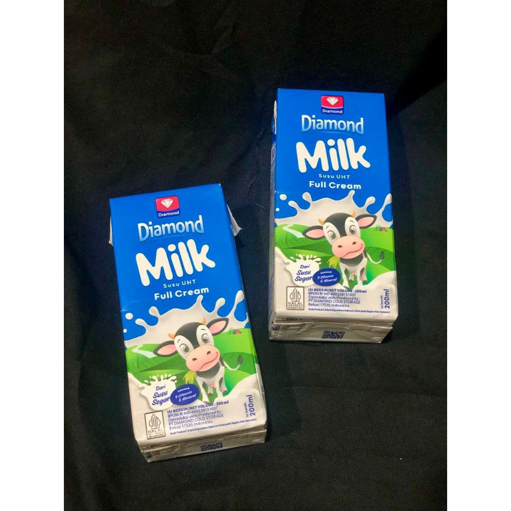 

SUSU DIAMOND MILK UHT FULL CREAM 200ML
