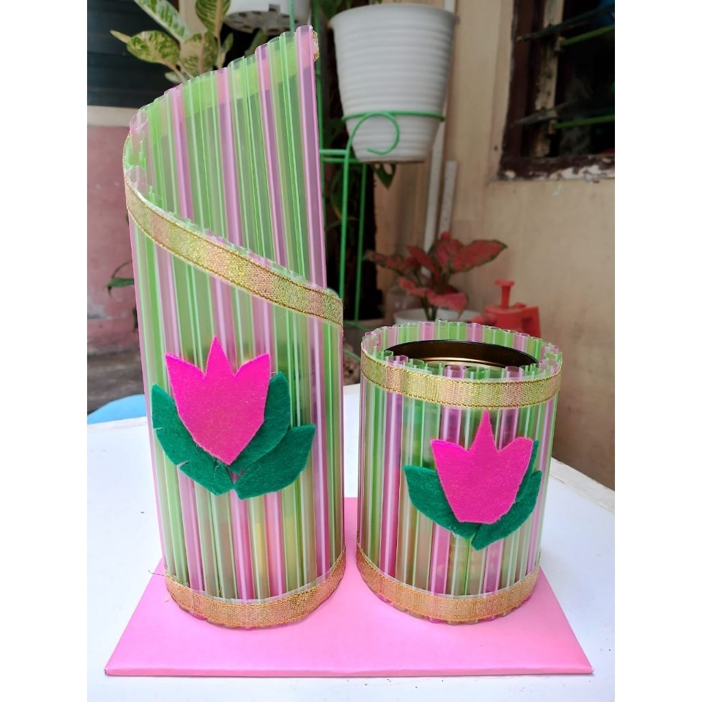 

Prakarya Tempat Pensil Daur Ulang Barang Bekas