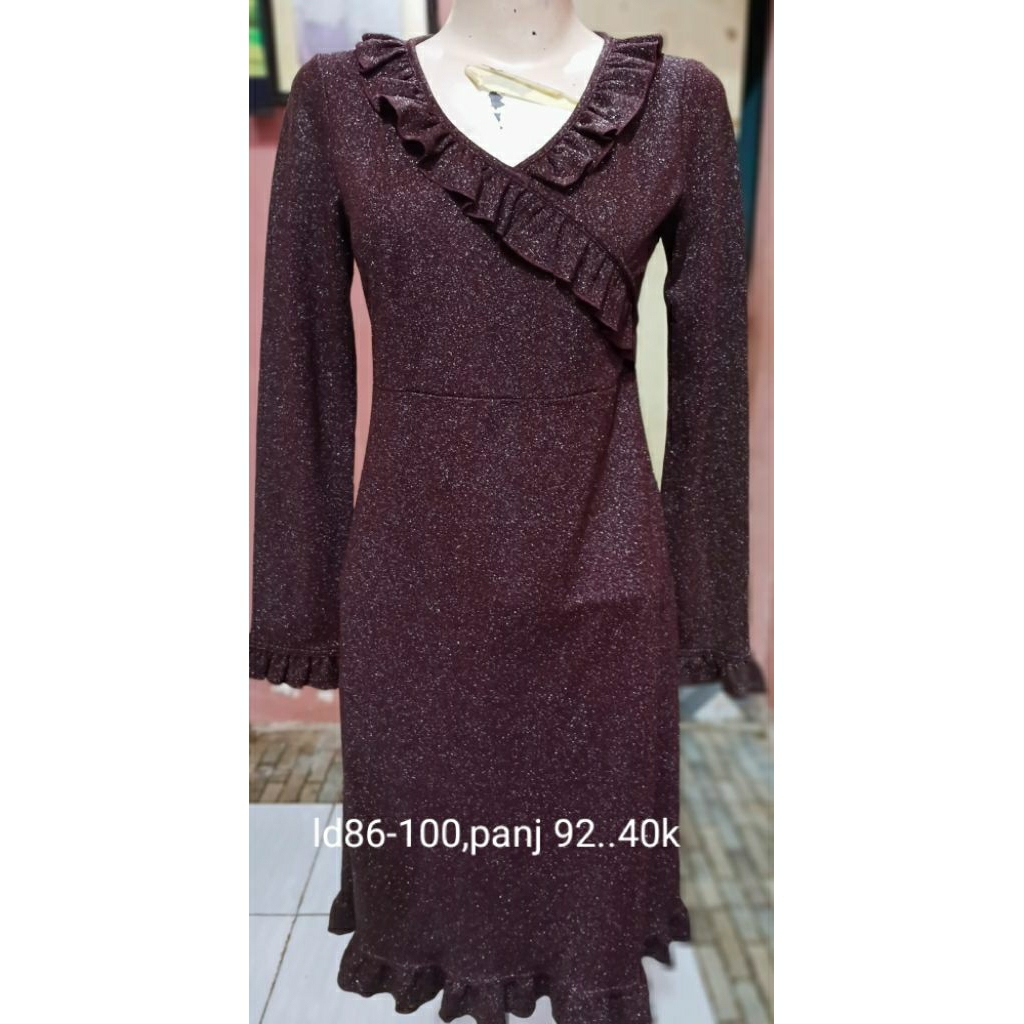 wedding dress second