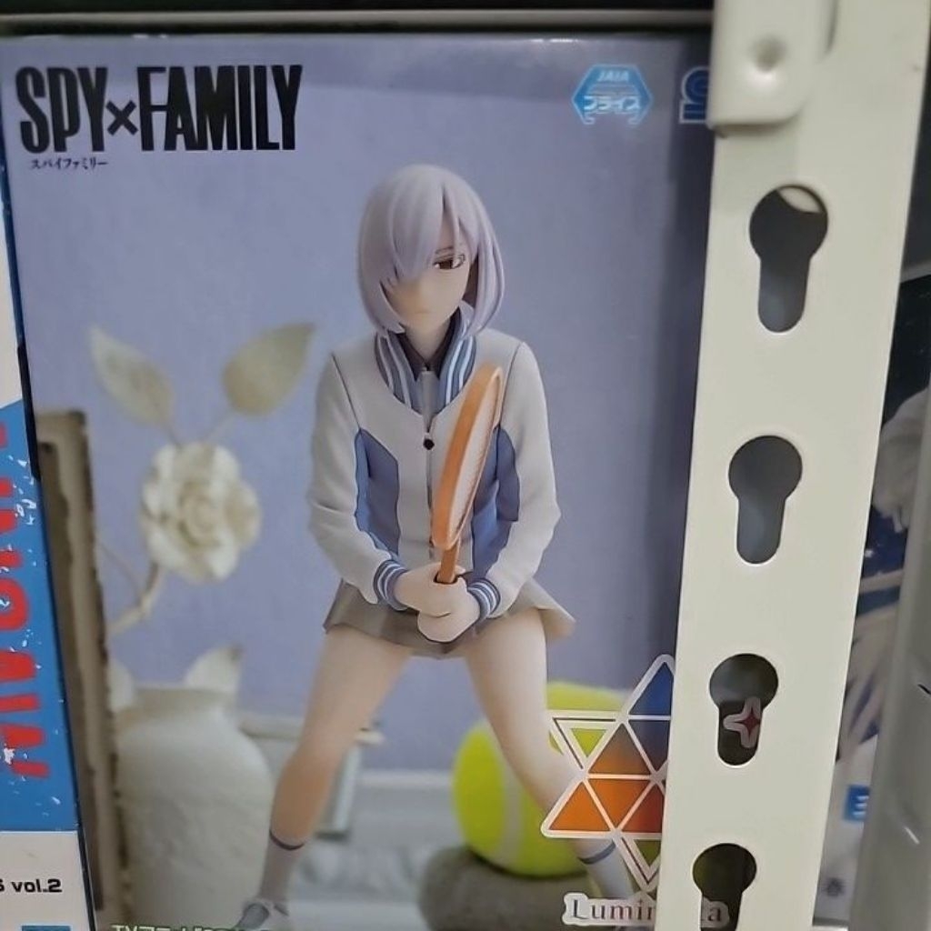 luminasta fiona frost figure