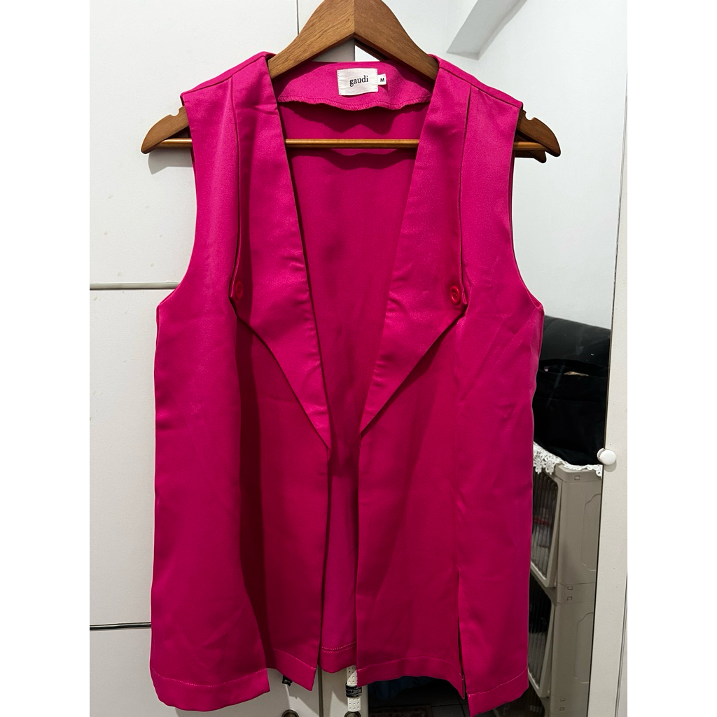 Vest Gaudi