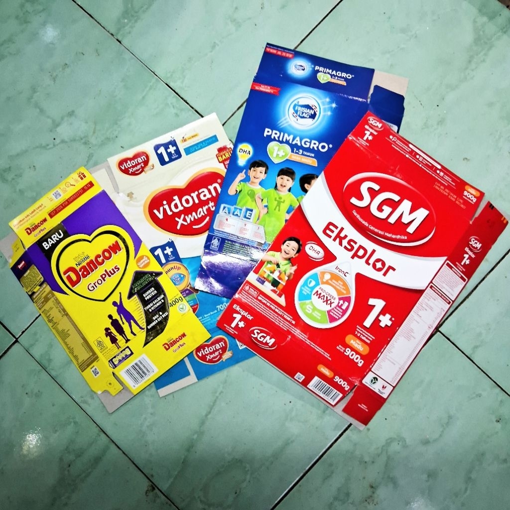

Kardus Susu Formula SGM Dancow Frisian Flag Vidoran
