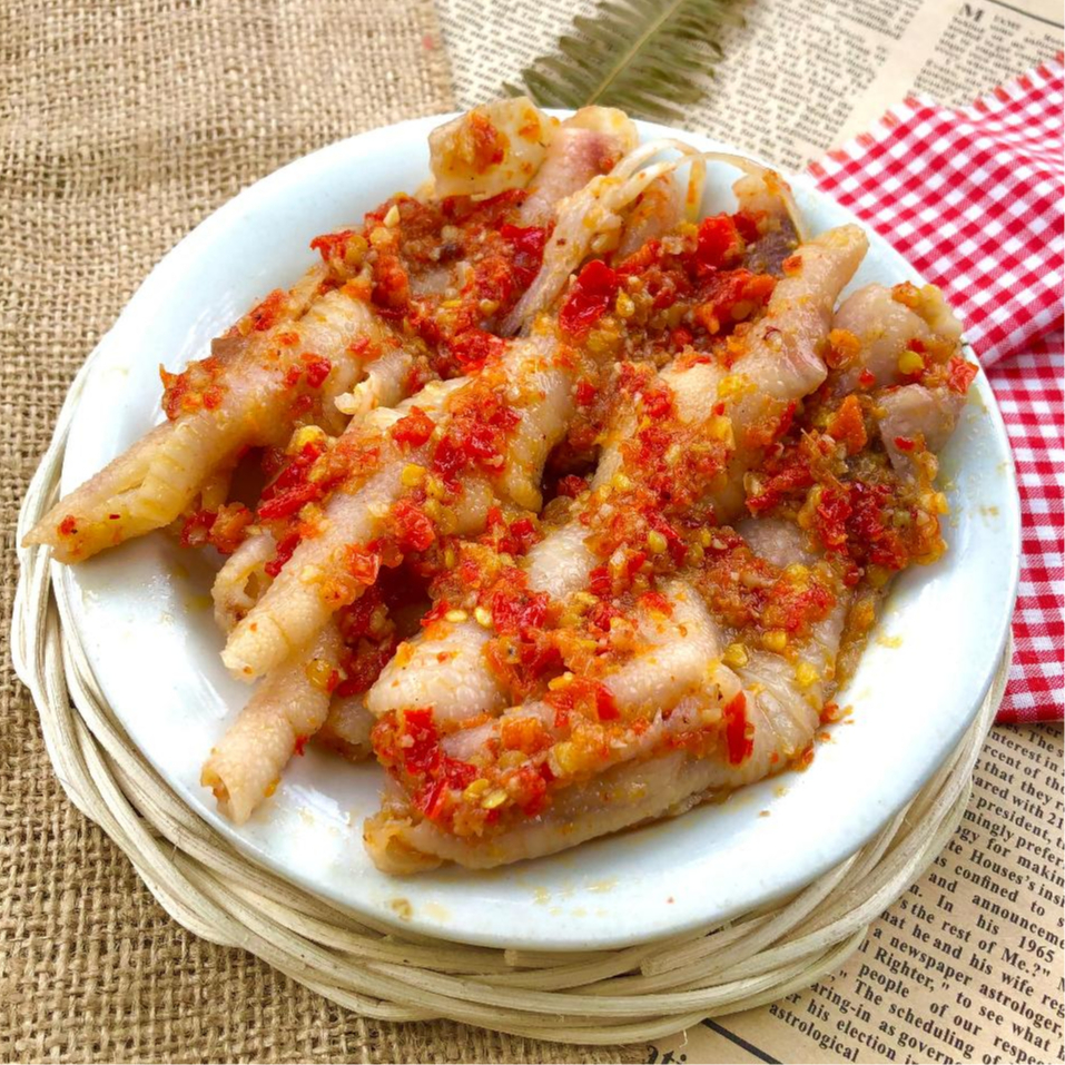 

CEKER TANPA TULANG 100 GR / CHILIOIL DAN MERCON / MAKANAN SIAP SAJI / SEUHAH NALAMBUNG