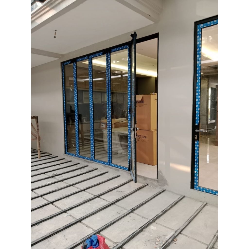 Kusen pintu lipat ykk