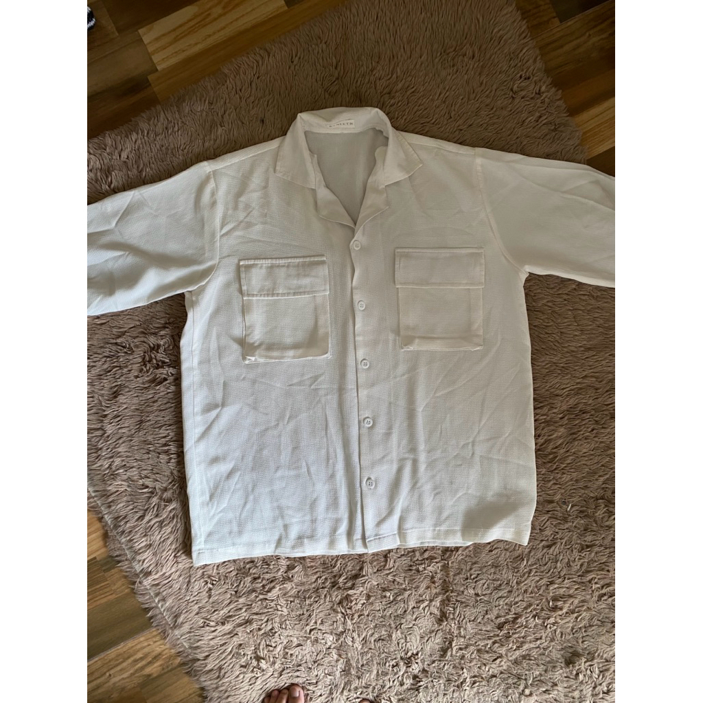 kemeja 3/4 byneeth white