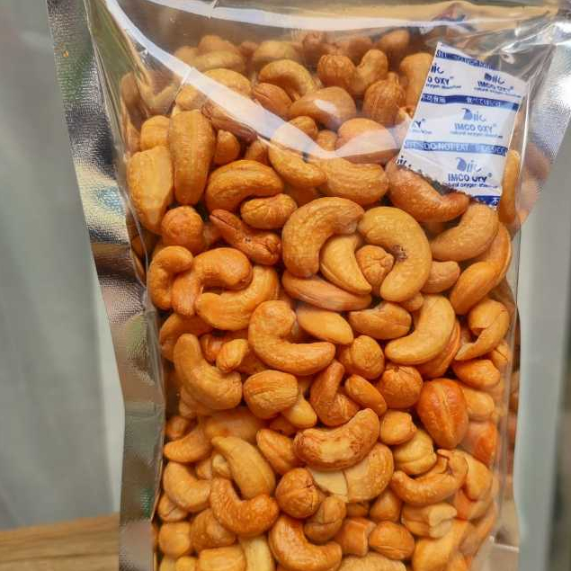 

Classica2106 Cemilan Kacang Mede Panggang Super Matang Mete Original 500G - 1000G