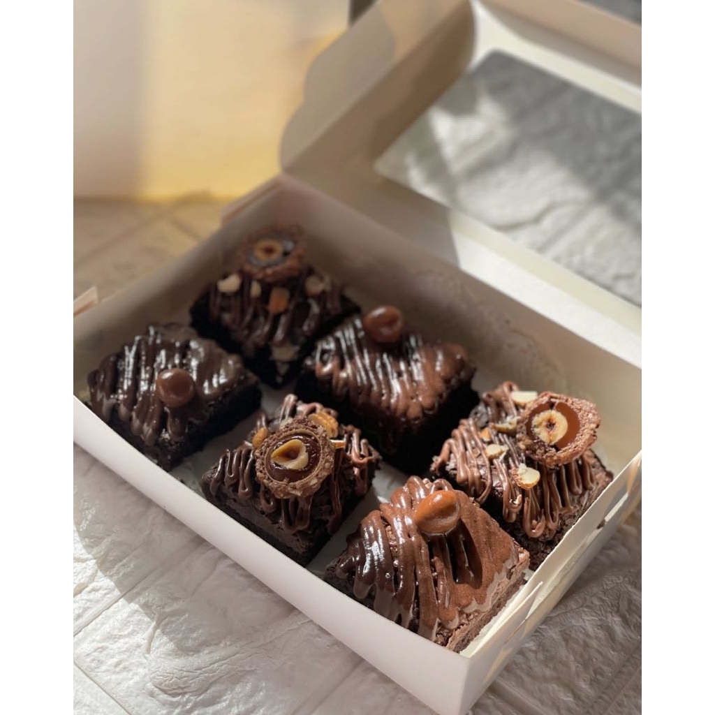 

Fudge Brownies With Ferrero Rocher