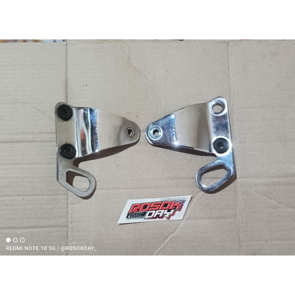 Kupingan Lampu Depan Ninja r ss Original Breket Pangkon Kupingan Lampu Depan Ninja r Ss Original Lep