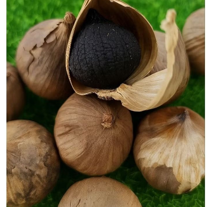 

BAWANG HITAM LANANG HITAM MATANG SEMPURNA NETTO 250GRAM