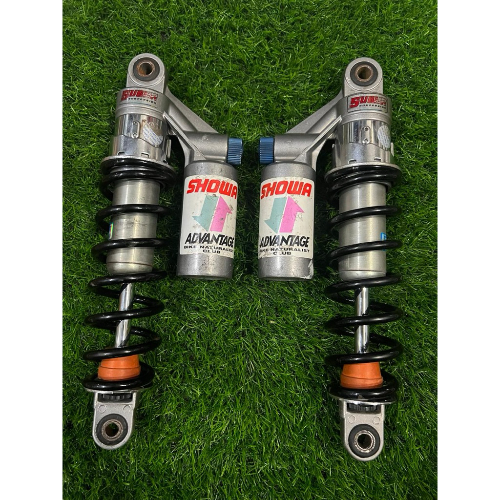 Shock skok belakang showa ADVANTAGE dobel klick original size 32,5cm sudah rebound