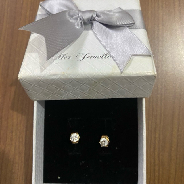 anting emas muda 0.5 gram