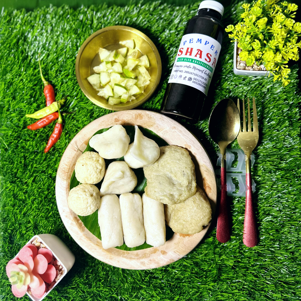 

Premium Paket Custom Pempek (Ikan Tenggiri Asli) BPOM P-IRT 2051671011710-29