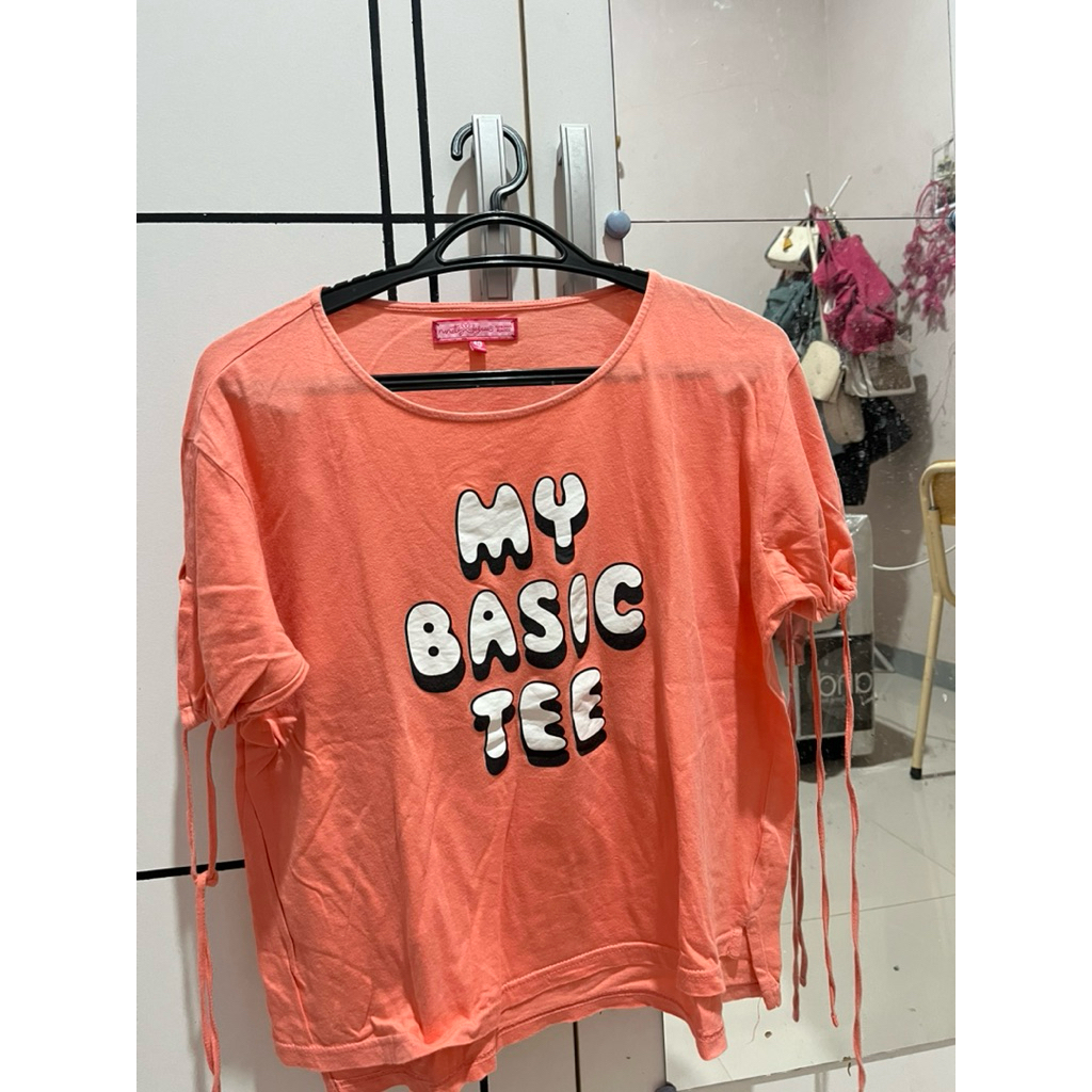 Preloved tshirt NINETY DEGREES