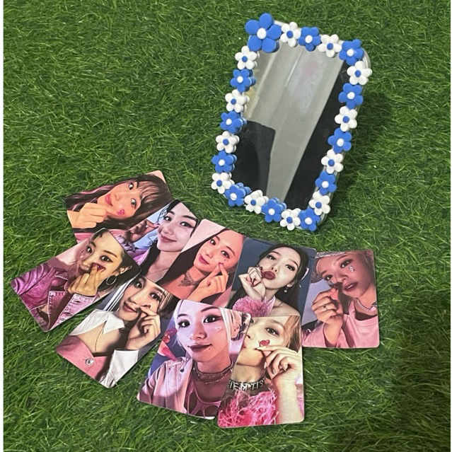 Cermin Kpop Blackpink Twice BTS Cermin Lucu Motif Bunga Lipat