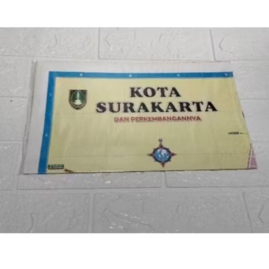 

Peta Kota Surakarta (Lipat Besar)