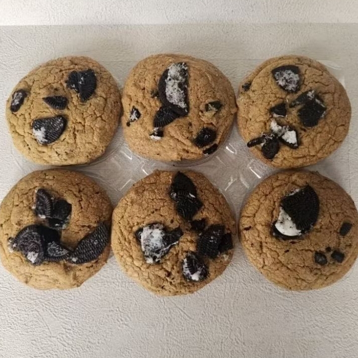 

The Crunchy Chew Oreo Cookie