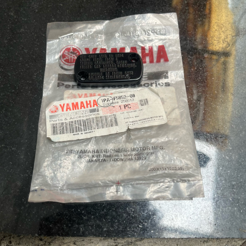 tutup minyak rem atas Yamaha Vixion new Original Nos