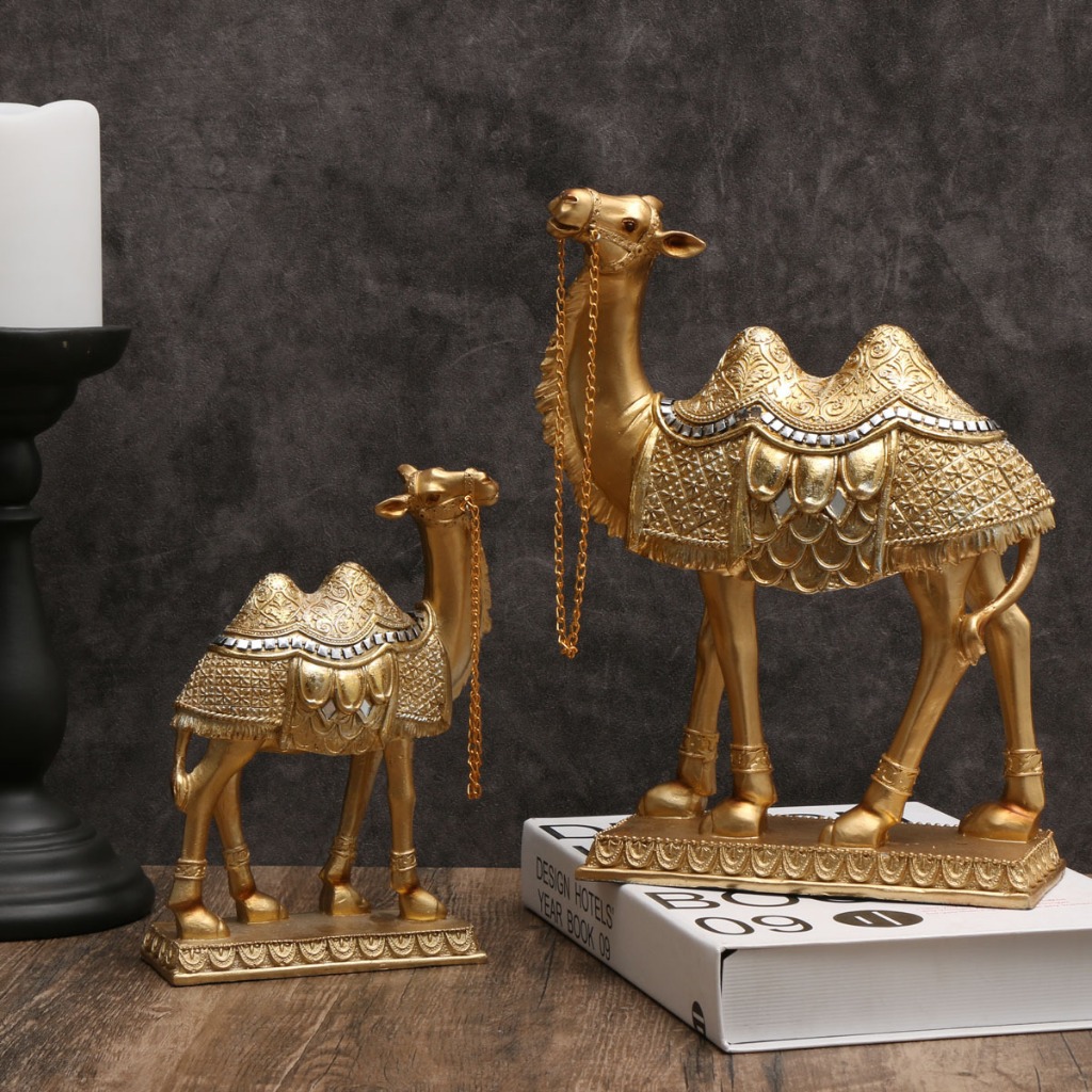 Hiasan Unta Emas / Miniatur Unta Dekorasi / Camel Polyresin