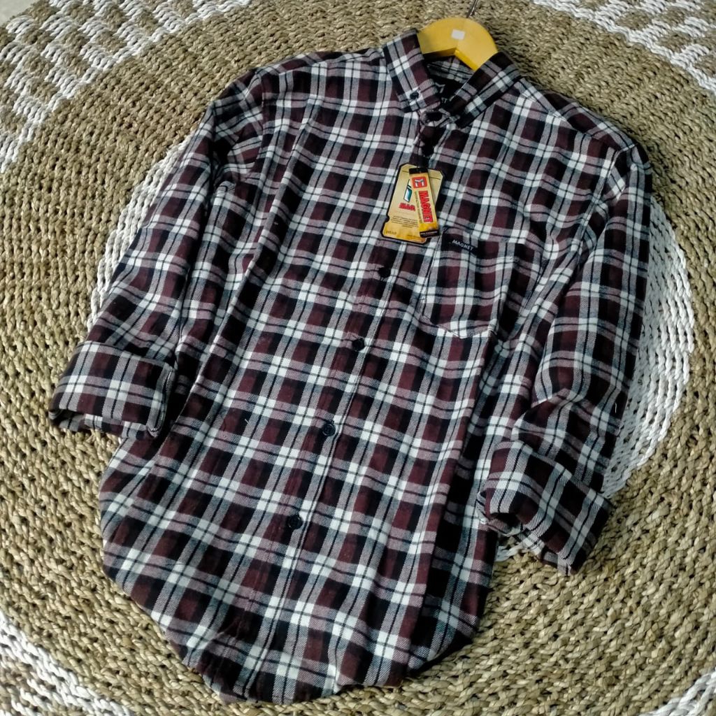 kemeja flanel motif kotak coklat garis putih dua M-L-XL lengan panjang setadar