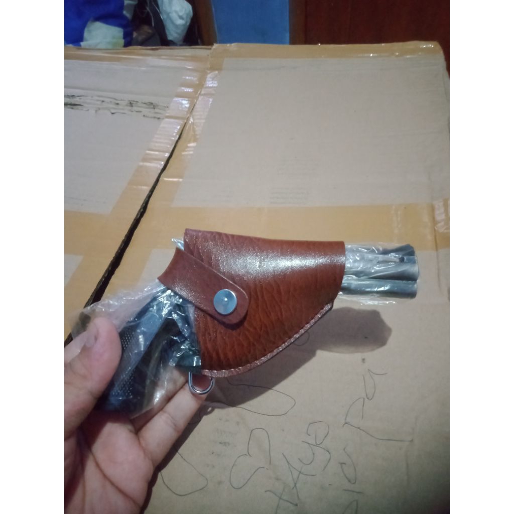 Korek Api Gas Pistol Revolver / Korek Api Bara Model Pistol Revolver Ukuran Sedang + Free Sarung