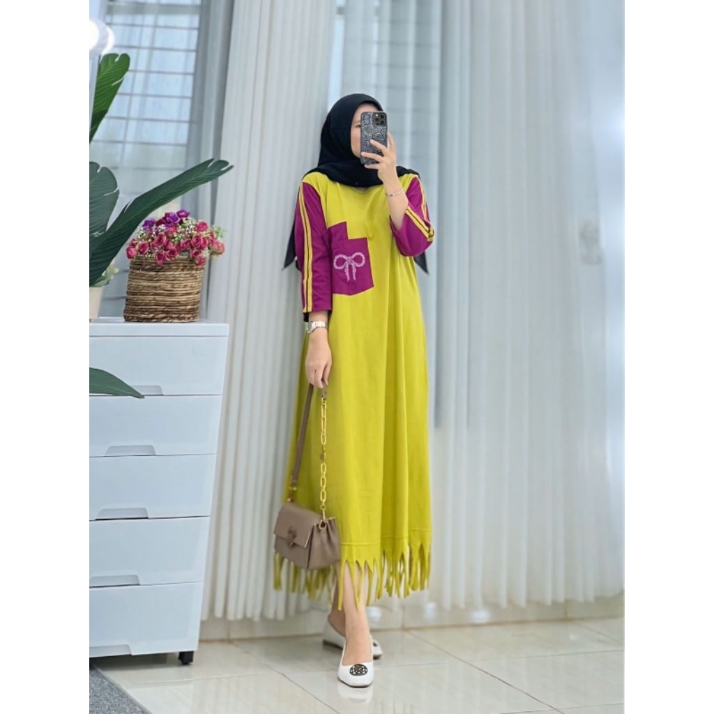 

Misi Pita Swarovski - Combad , stylist & Nyaman