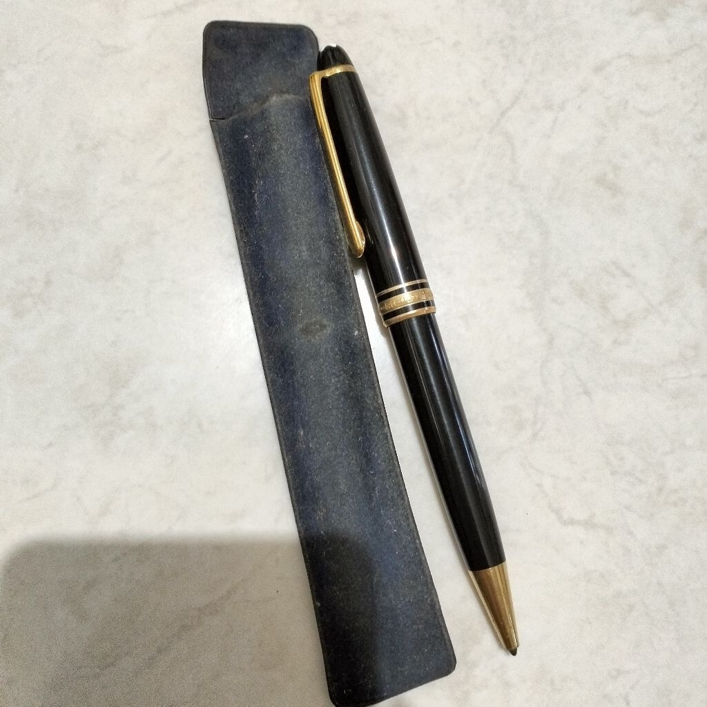 

Bolpen Montblanc Meisterstuck Gold Original - Minus no dusbox