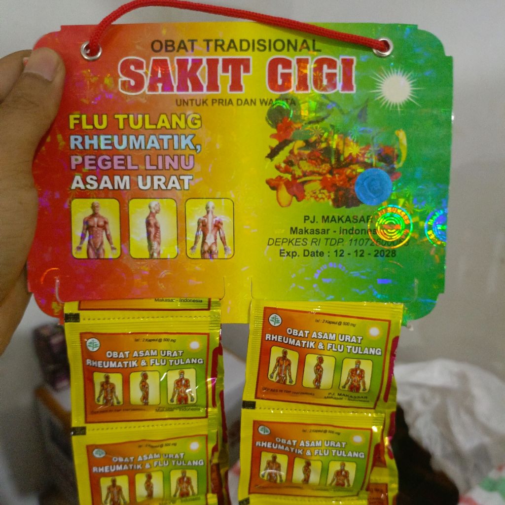 Makassar Kapsul Sakit gigi flu tulang Asam urat rheumatik pegel linu Renteng isi 20 sachet @2 kapsul