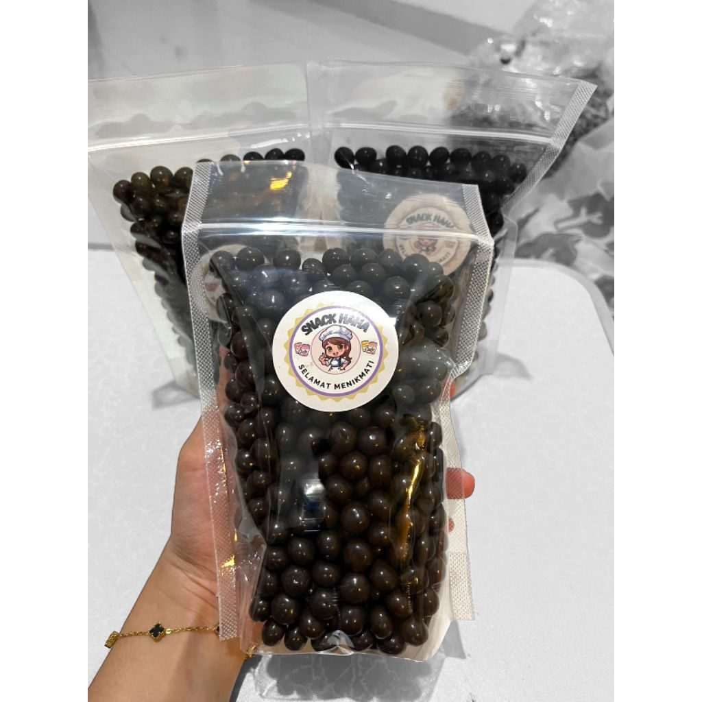 

Bola Bola Coklat
