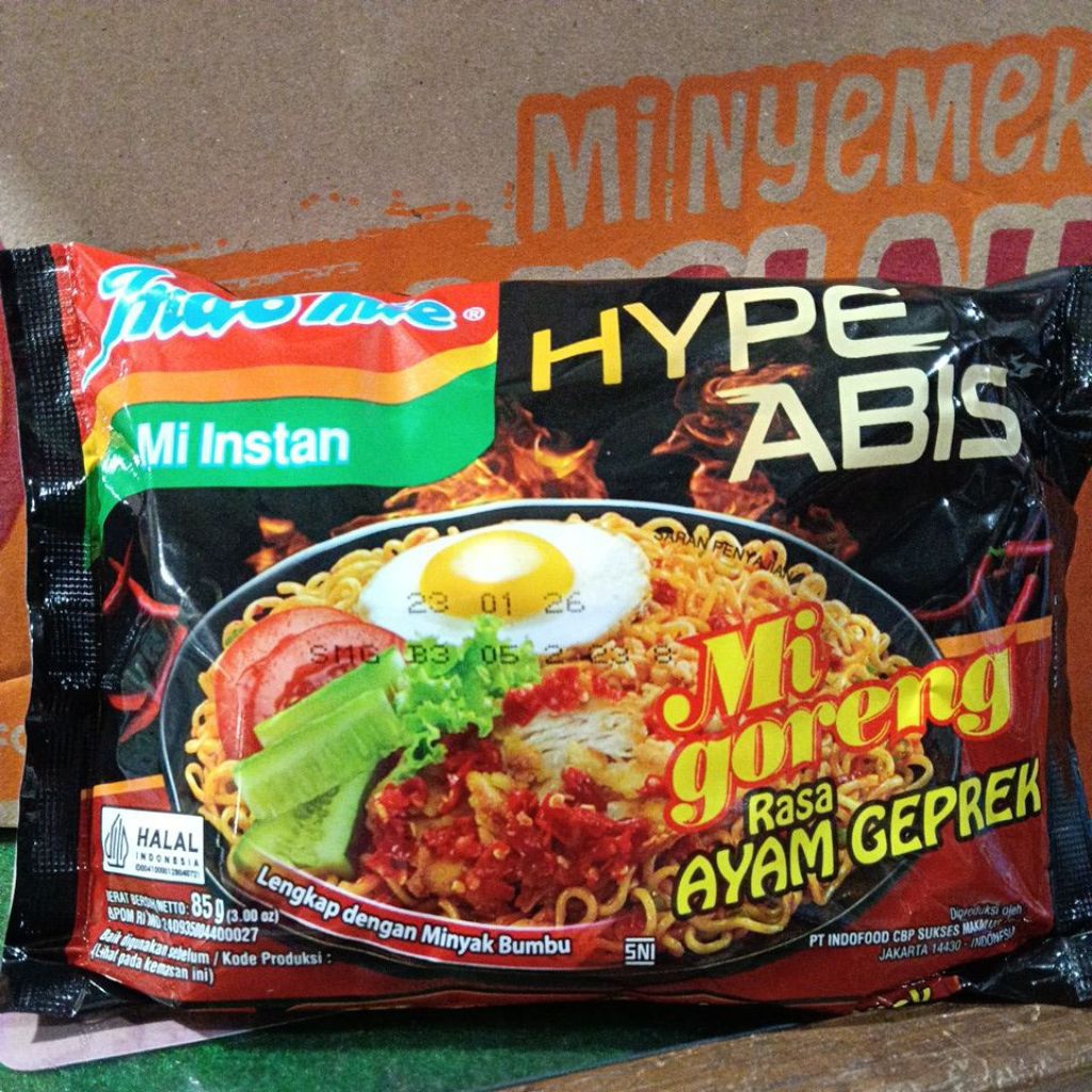 

indomie goreng rasa ayam geprek 1 dus - 40 pcs ED 23 Jan 26