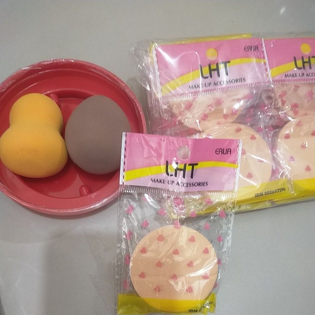 Spoon / sponge make up