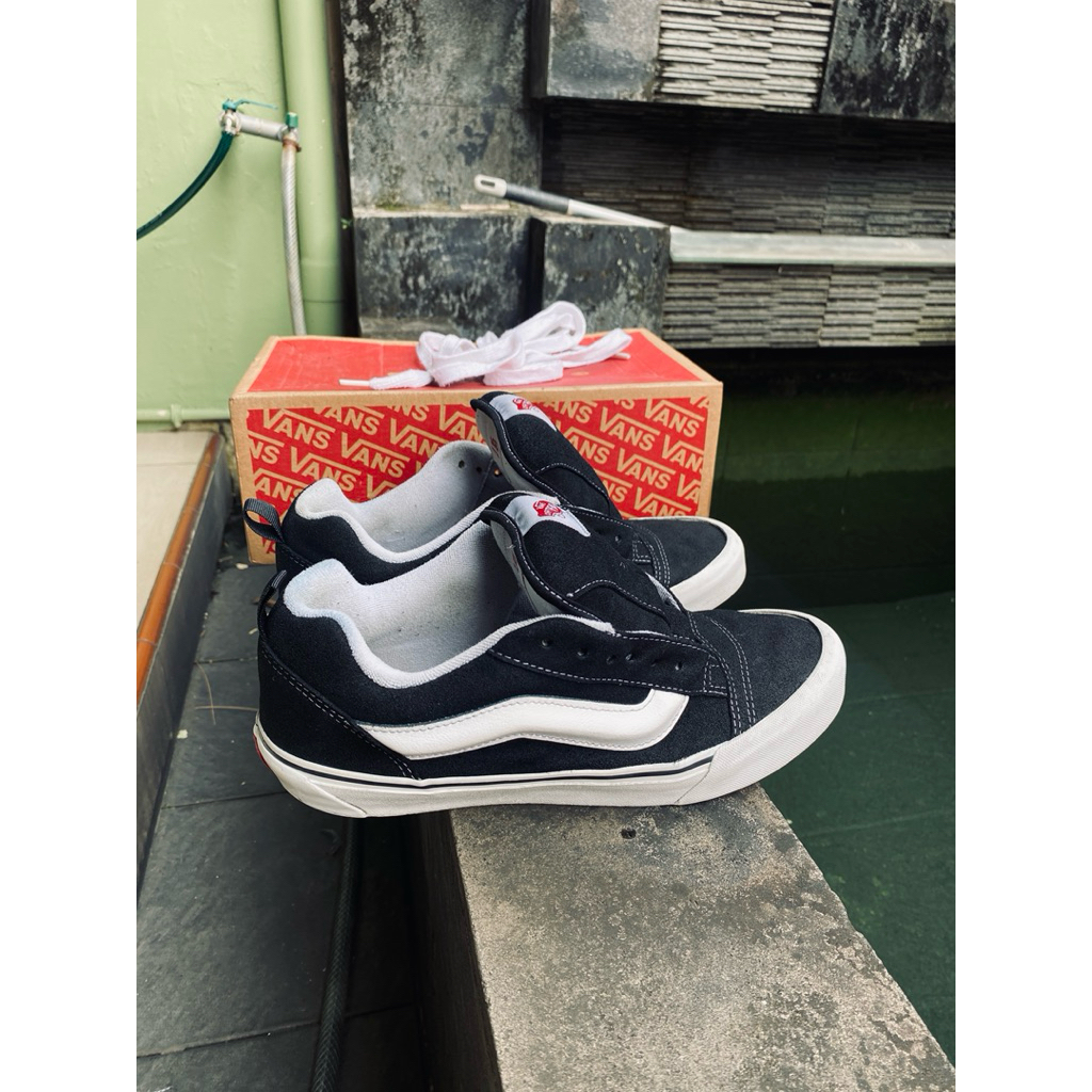 Vans Knu Skool