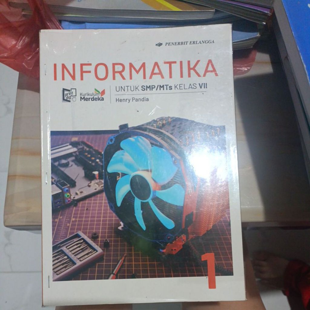 Informatika Kelas 7, Erlangga