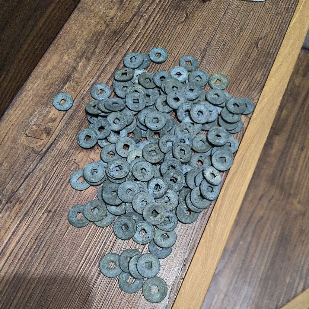 Koin Gobog Cina antik est 165 keping